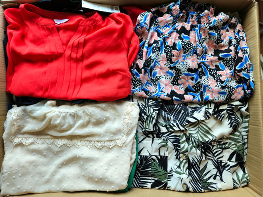 Bluzki Cream Damskie Anglia 25 kg